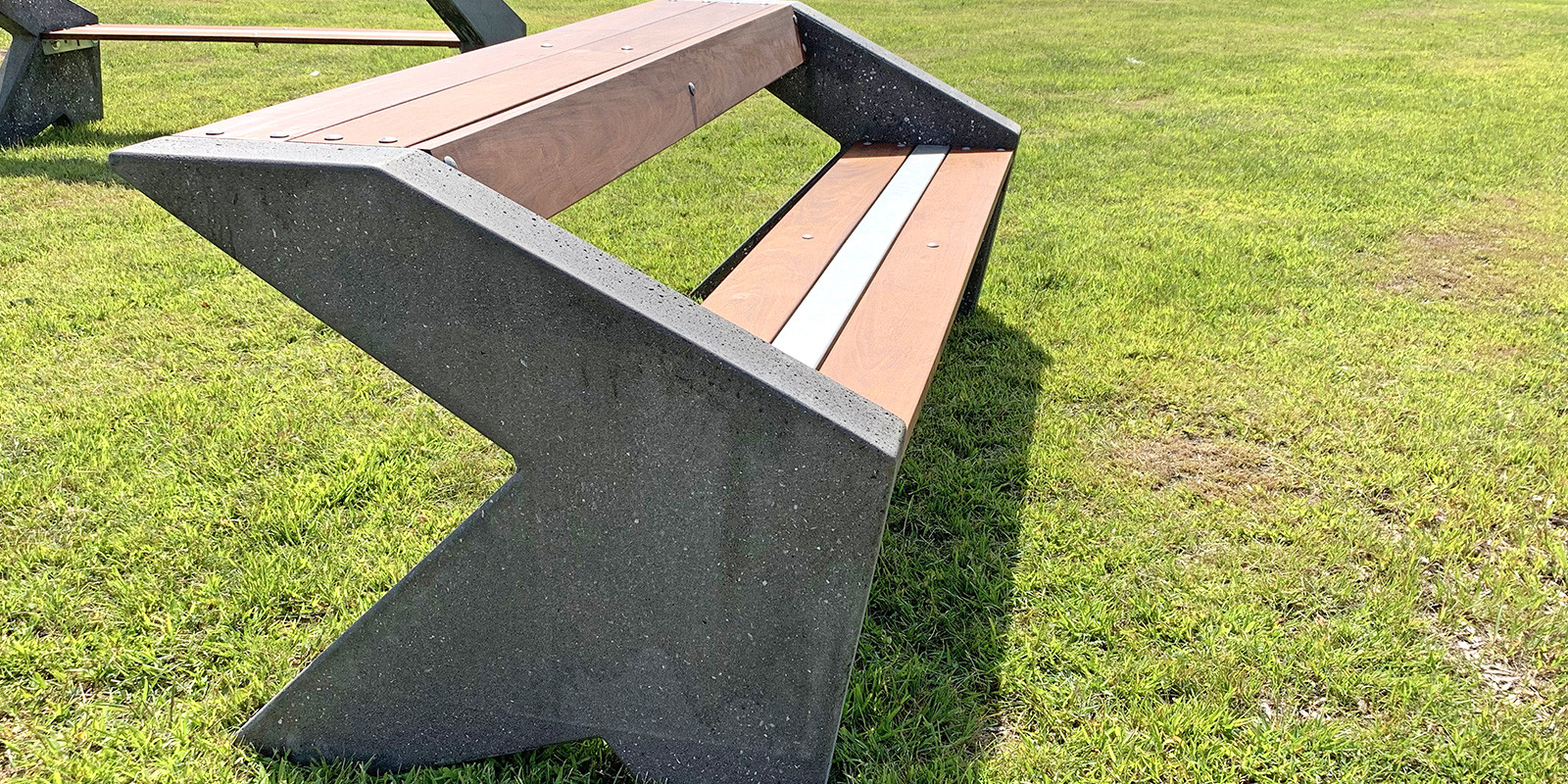 Banc Ergo en béton