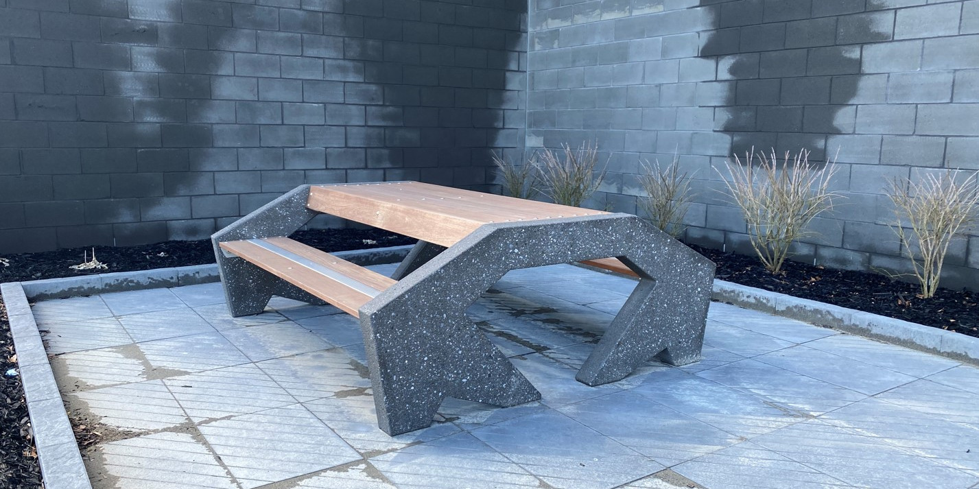 table organika mobilier urbain